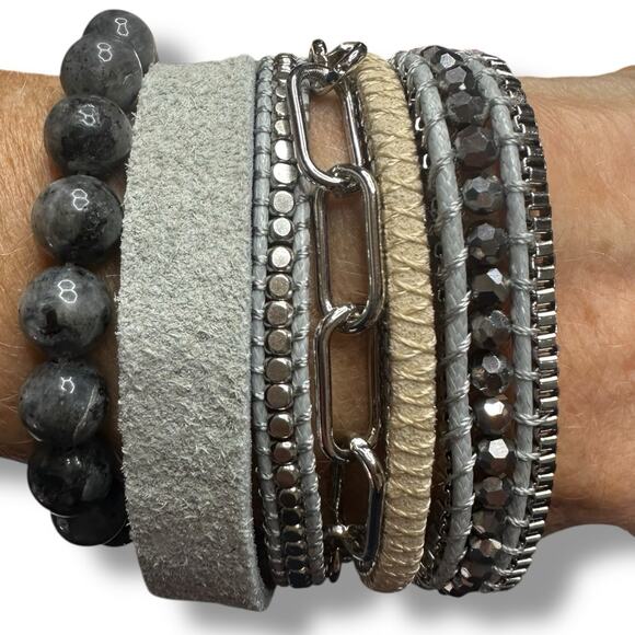 Victoria Emerson Milan Boho Cuff Bracelet Silver Grey Beads Crystals Leather New - Picture 7 of 7